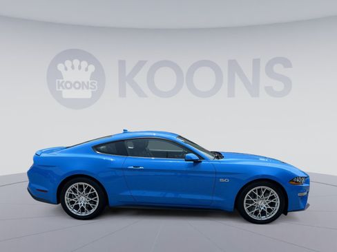Used 2022 Ford Mustang GT Premium w/ Equipment Group 401A RWD image 8