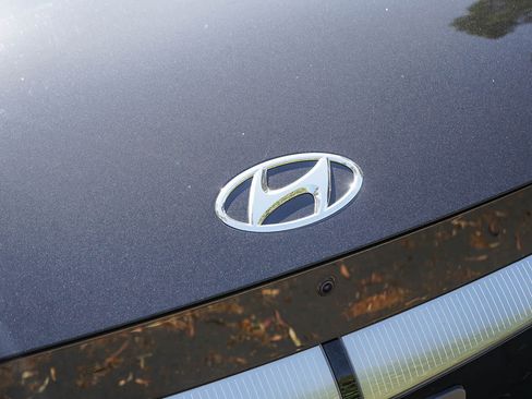 Used 2024 Hyundai Ioniq 5 Limited RWD image 11
