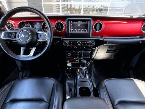 Used 2021 Jeep Gladiator Rubicon AWD/4WD image 15