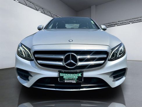 Used 2017 Mercedes-Benz E 300 4MATIC image 9