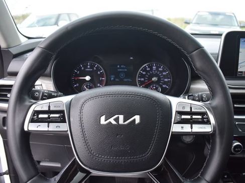 Used 2022 Kia Telluride EX w/ EX Premium Package AWD/4WD image 34