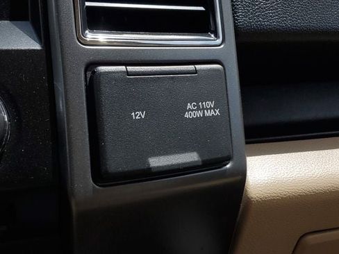 Used 2017 Ford F150 XLT w/ Equipment Group 302A Luxury AWD/4WD image 37