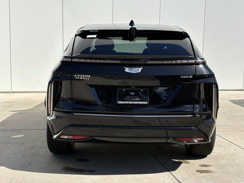 Certified 2024 Cadillac Lyriq Luxury w/ LPO, Floor Liner Package image 8