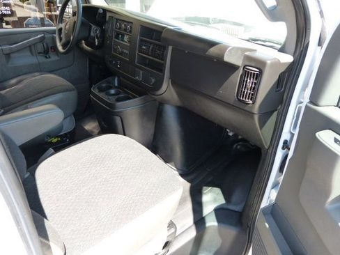 Used 2022 GMC Savana 2500 w/ Driver Convenience Package image 24