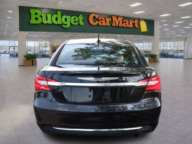 Used 2013 Chrysler 200 Touring FWD image 7