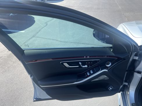 Certified 2024 Mercedes-Benz S 580 4MATIC Sedan image 14