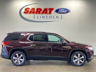 Used 2021 Chevrolet Traverse LT w/ LT Premium Package