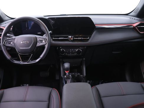 Used 2025 Chevrolet TrailBlazer RS w/ Driver Confidence Package FWD image 5
