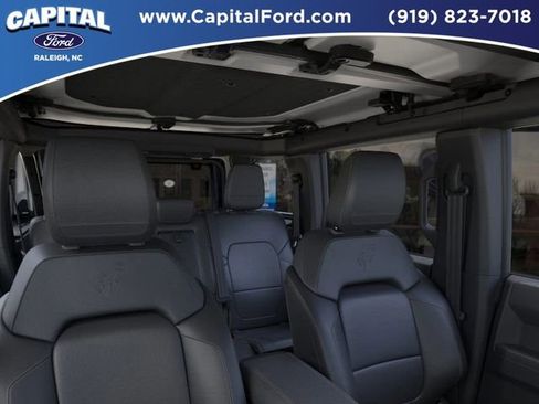 New 2025 Ford Bronco Badlands image 12