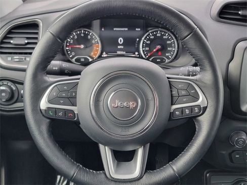 Certified 2023 Jeep Renegade Limited image 32