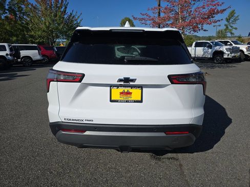 New 2026 Chevrolet Equinox LT w/ Convenience Package II image 5