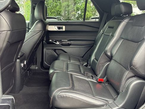 Used 2023 Ford Explorer ST w/ Technology Package AWD/4WD image 11