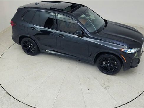 Used 2025 BMW X5 sDrive40i w/ M Sport Package image 82