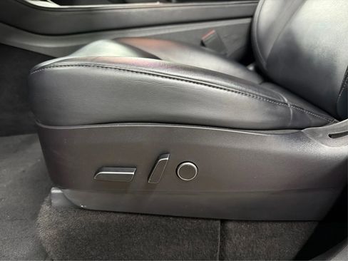 Used 2022 Tesla Model Y Performance image 41