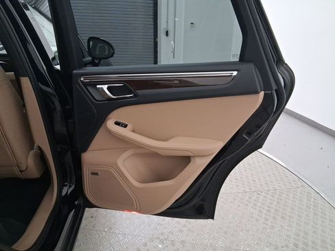 New 2025 Porsche Macan Turbo image 38