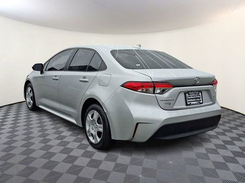 Used 2024 Toyota Corolla LE image 4