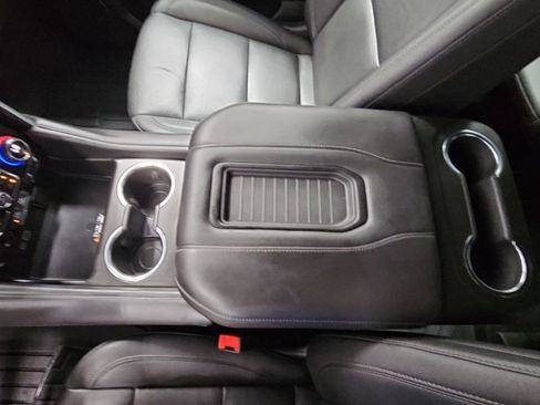 Used 2023 Chevrolet Tahoe Z71 w/ Luxury Package AWD/4WD image 24