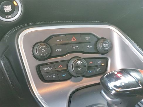Used 2022 Dodge Challenger GT image 21