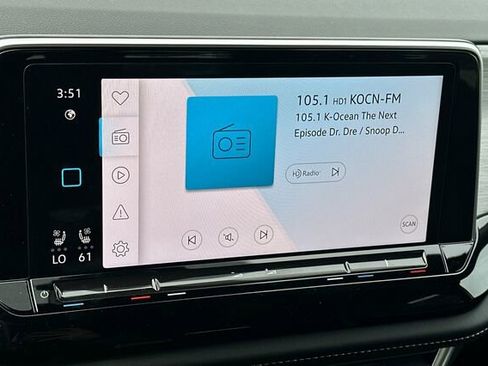 New 2024 Volkswagen Atlas Cross Sport SE FWD image 18