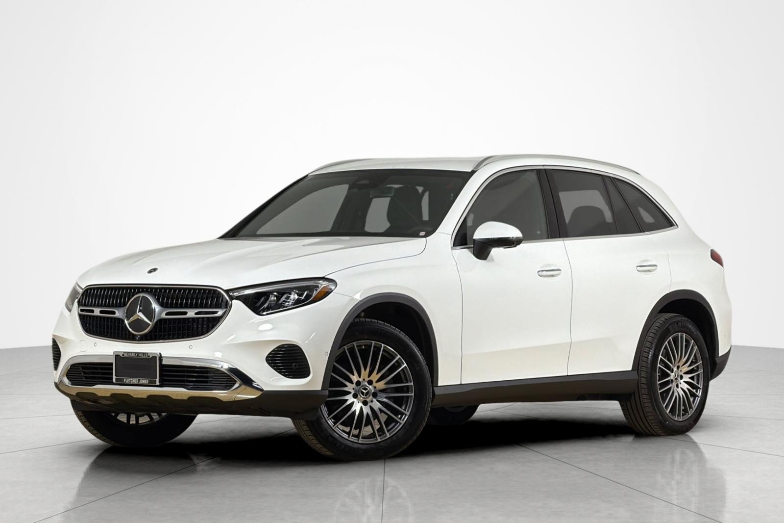 Used 2026 Mercedes-Benz GLC 300 image 1
