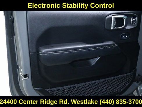 Used 2022 Jeep Wrangler Unlimited Sahara w/ Cold Weather Group image 16