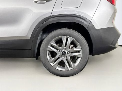 Used 2023 Kia Seltos LX image 27