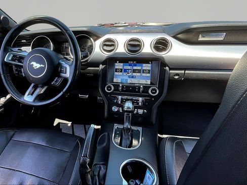 Used 2019 Ford Mustang Premium RWD image 7