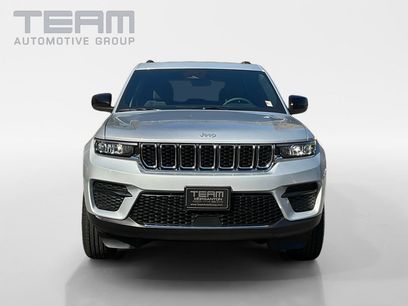 Used 2025 Jeep Grand Cherokee Laredo
