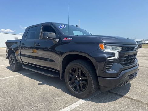 Used 2023 Chevrolet Silverado 1500 RST AWD/4WD image 9