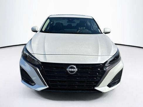 New 2026 Nissan Altima 2.5 SV w/ SV Special Edition Package AWD/4WD image 2