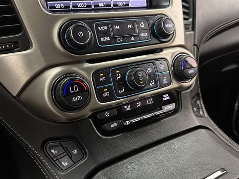 Used 2018 GMC Yukon Denali image 16