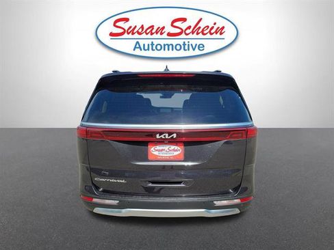 Used 2022 Kia Carnival SX FWD image 25