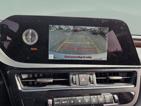 Used 2024 Lexus ES 350 w/ Premium Package image 17