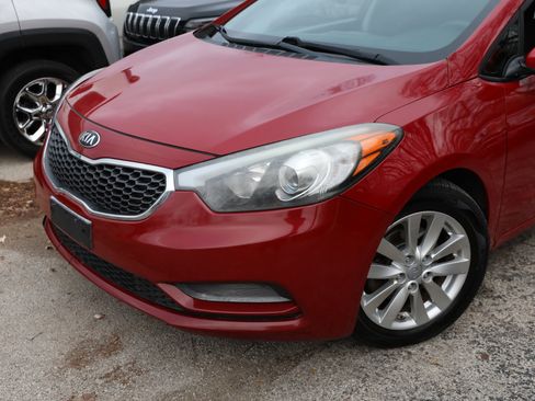 Used 2015 Kia Forte LX w/ Popular Package image 2