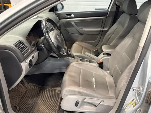Used 2008 Volkswagen Jetta Wolfsburg Edition FWD image 7