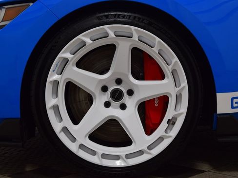 Used 2022 Ford Mustang Shelby GT500 w/ Technology Package image 29