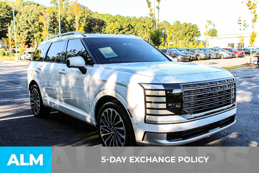 Used 2026 Hyundai Palisade Calligraphy AWD/4WD image 3