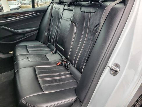 Used 2019 BMW 530i xDrive w/ Convenience Package image 11