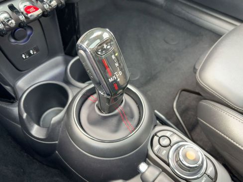 Used 2020 MINI Cooper S image 18