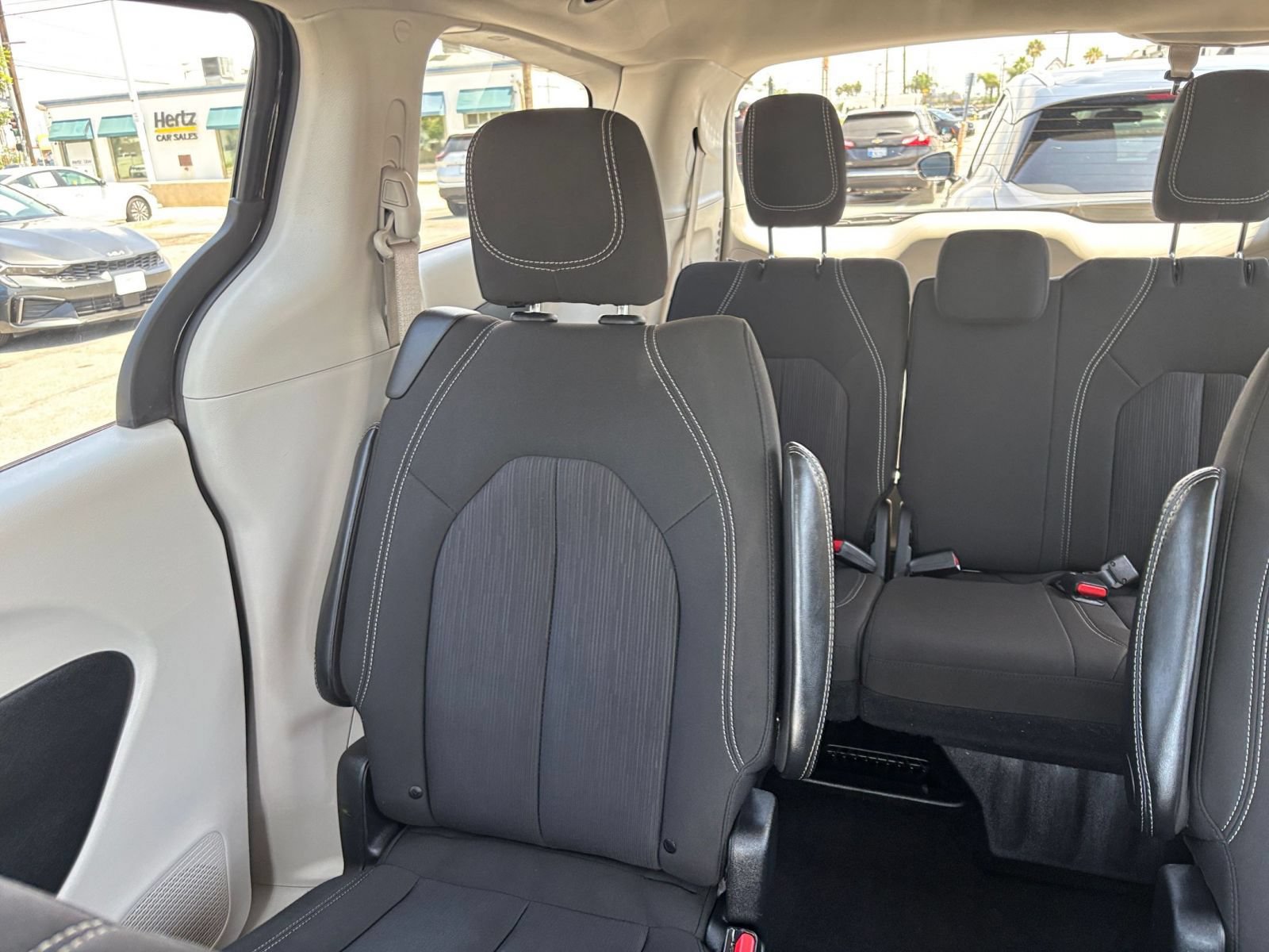Used 2024 Chrysler Voyager LX FWD image 41