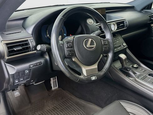Used 2017 Lexus RC 200t F Sport RWD image 18