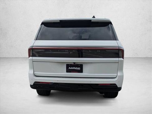 New 2025 Lincoln Navigator Black Label image 9