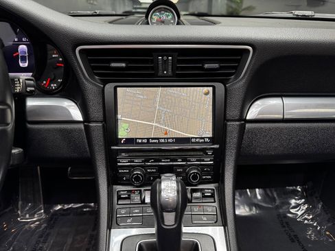 Used 2015 Porsche 911 Carrera S image 34