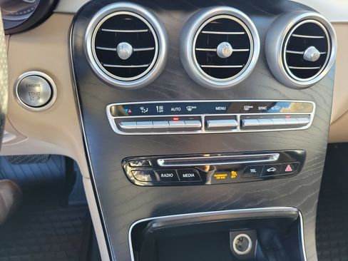 Used 2016 Mercedes-Benz GLC 300 image 9