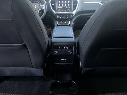 Certified 2023 GMC Acadia SLE image 30