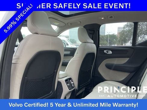 Certified 2023 Volvo XC40 B4 Plus FWD image 33