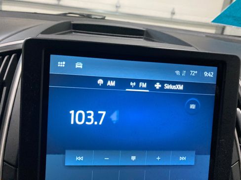 Used 2022 Ford Edge ST-Line image 24