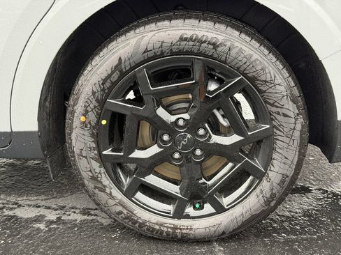 New 2026 Kia Carnival SX w/ SX Dark Edition Package FWD image 12