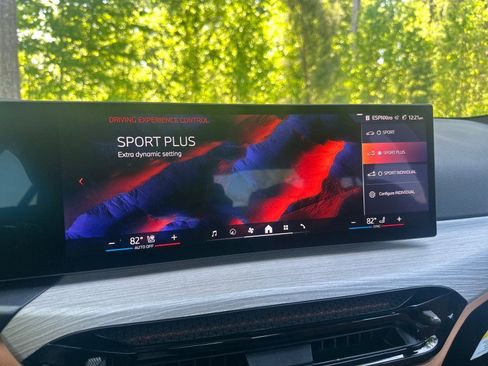 Certified 2025 BMW 330i Sedan image 30