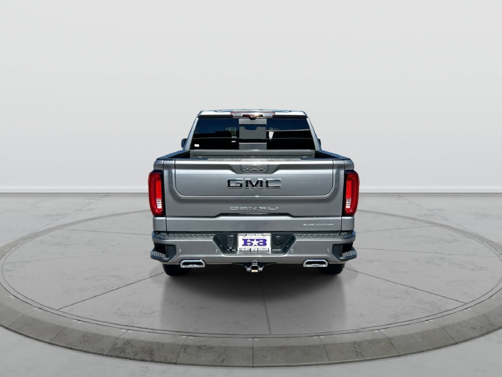 Used 2021 GMC Sierra 1500 Denali w/ Technology Package AWD/4WD image 7